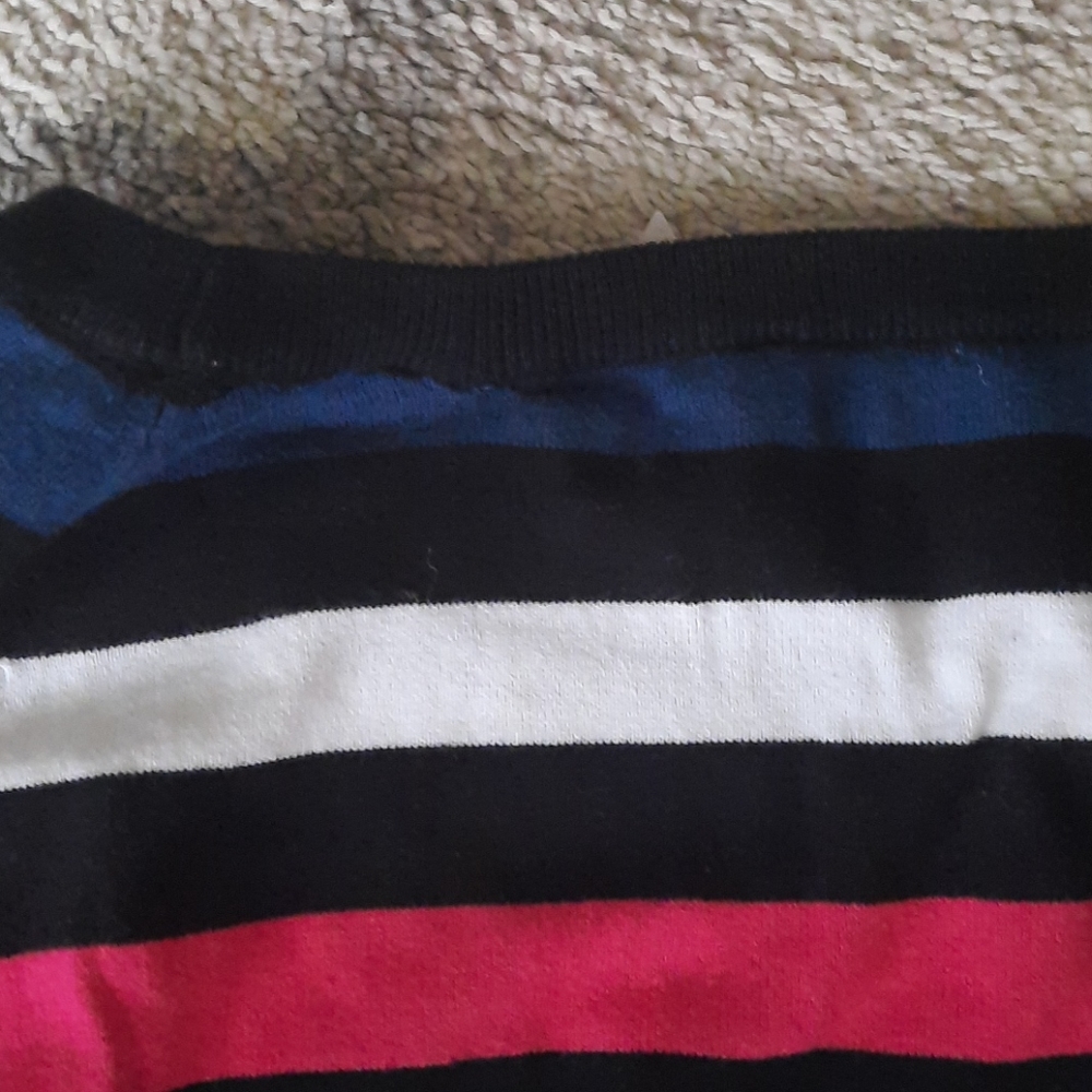 Striped‎ sweater - Picture 6 of 6